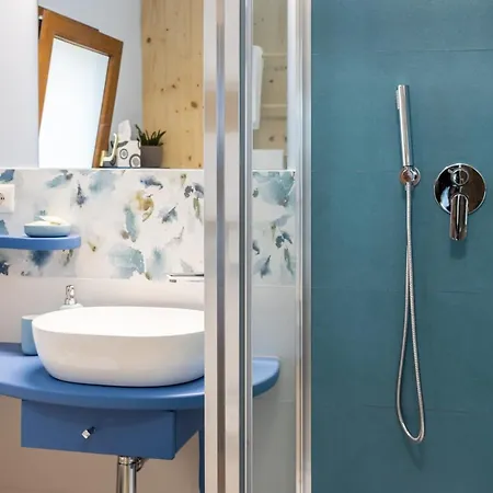 La Casa Del Sole Bed & Breakfast 4*