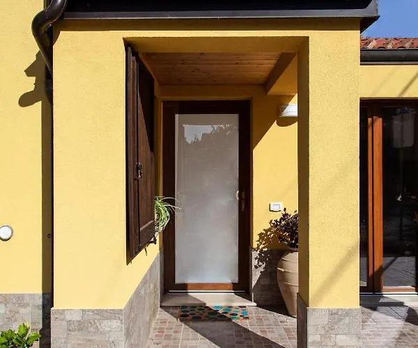 Frühstückspension La Casa Del Sole 4*